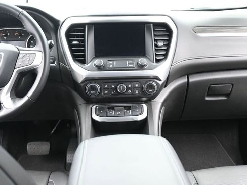 Used 2023 GMC Acadia SLT image 27