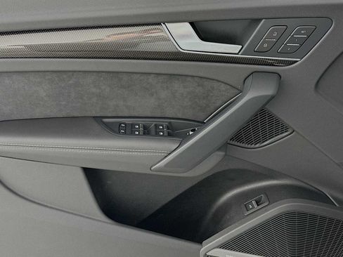 Certified 2025 Audi SQ5 Premium Plus w/ Premium Plus Package image 17