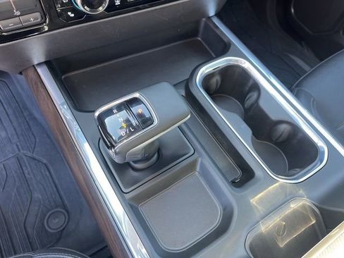 Used 2023 GMC Sierra 1500 SLT w/ SLT Premium Plus Package image 29