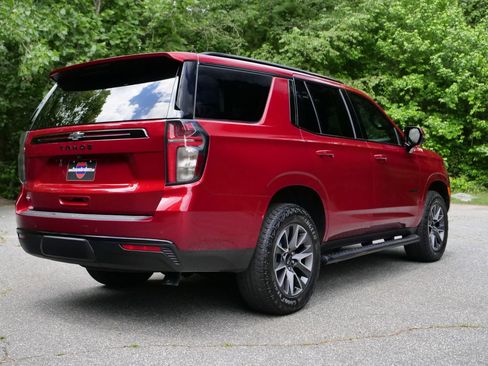 Used 2023 Chevrolet Tahoe Z71 w/ Luxury Package AWD/4WD image 20