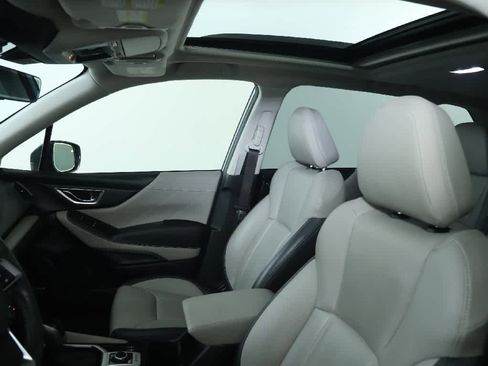 Used 2023 Subaru Forester Limited image 20