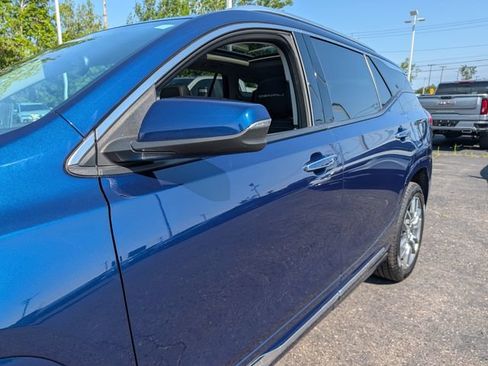 Used 2022 GMC Terrain Denali AWD/4WD image 4