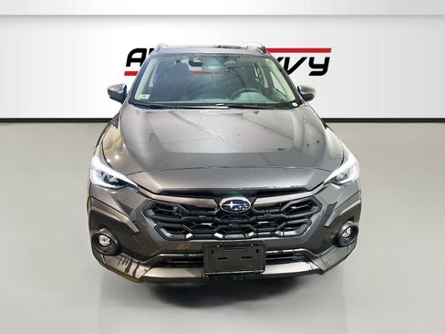 Used 2024 Subaru Crosstrek 2.5i Limited image 2