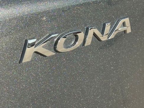 Used 2020 Hyundai Kona SE image 19