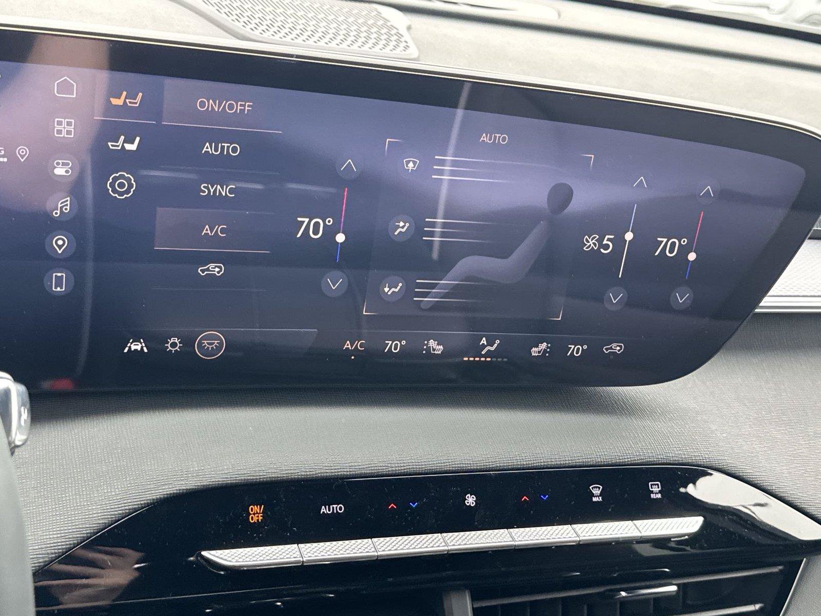 New 2026 Buick Enclave Sport Touring w/ Power Package AWD/4WD image 19