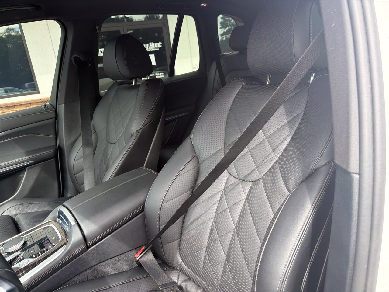 Used 2026 BMW X5 xDrive40i AWD/4WD image 3