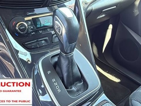Used 2013 Ford Escape Titanium w/ Class II Trailer Tow Pkg FWD image 18