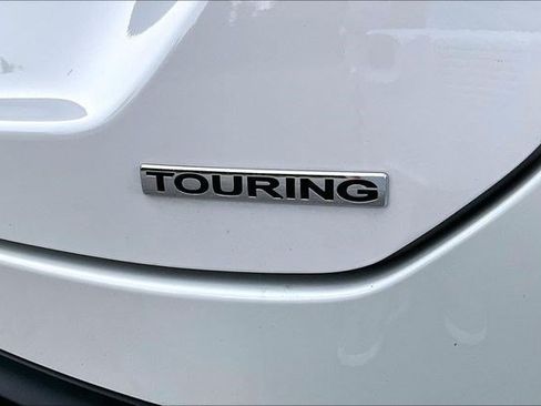 Certified 2025 Honda Pilot Touring image 23