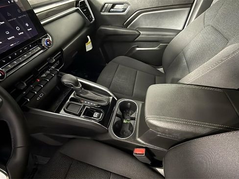 Used 2025 GMC Canyon Elevation w/ Convenience Package image 25