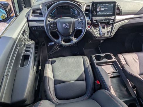 Certified 2023 Honda Odyssey Sport image 13