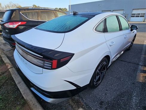 Used 2024 Hyundai Sonata SEL w/ Convenience Package image 11