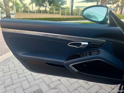 Used 2017 Porsche 718 Cayman RWD image 27