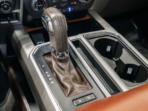 Used 2018 Ford F150 King Ranch w/ Equipment Group 601A Luxury AWD/4WD image 20