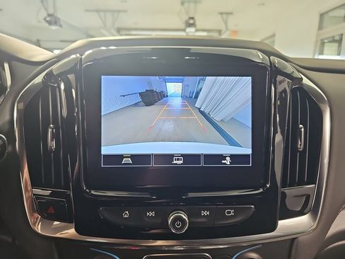 Used 2023 Chevrolet Traverse LT w/ LPO, Floor Liner Package AWD/4WD image 30