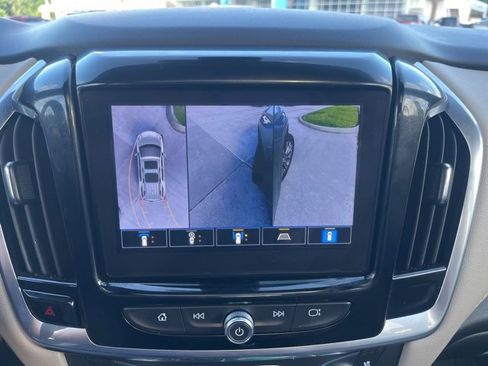 Certified 2023 Chevrolet Traverse Premier w/ LPO, Floor Liner Package image 31