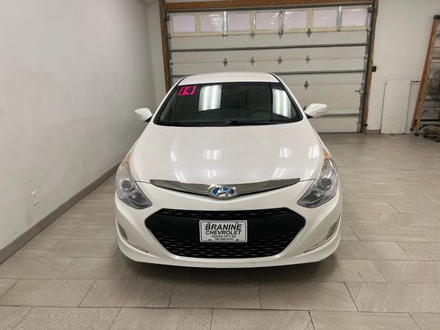 Used 2014 Hyundai Sonata Hybrid image 10