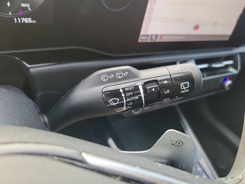 Certified 2023 Kia Niro Wave FWD image 30