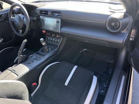 Used 2025 Subaru BRZ Limited image 12