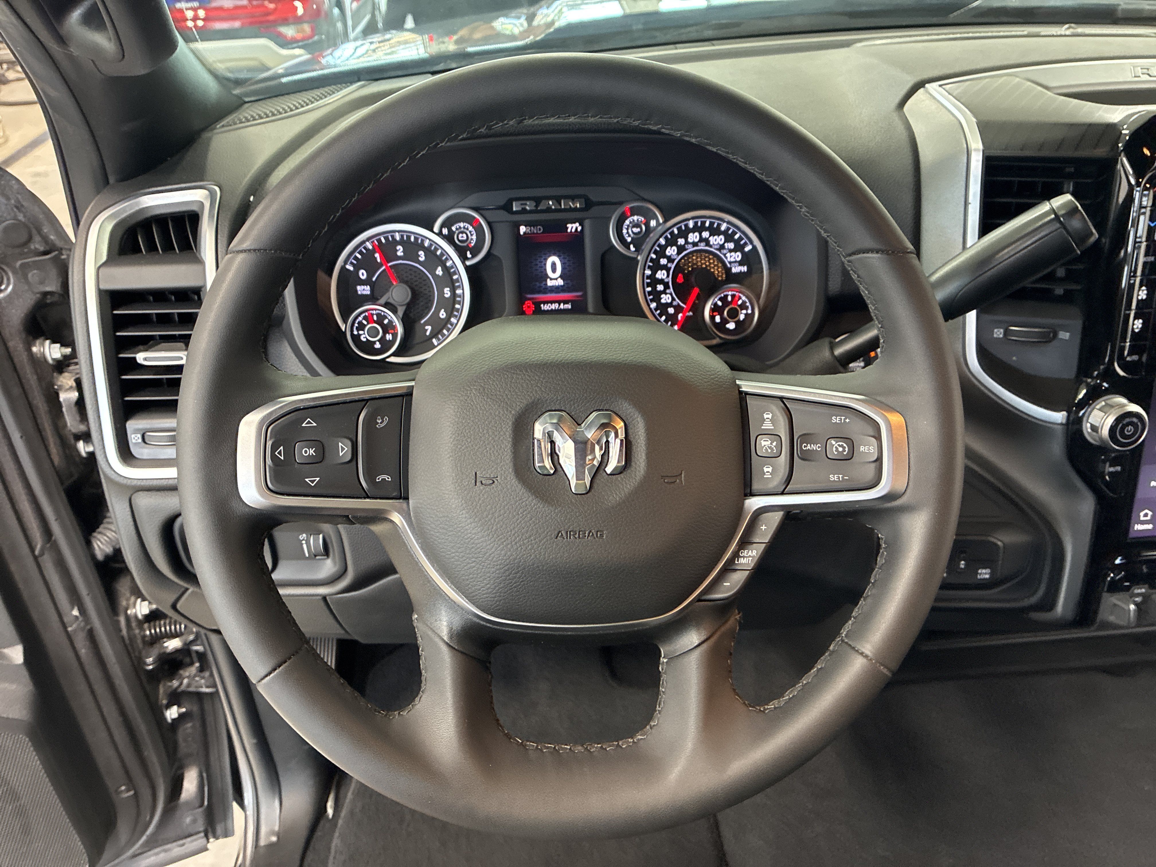 Certified 2025 RAM 2500 Big Horn AWD/4WD image 24