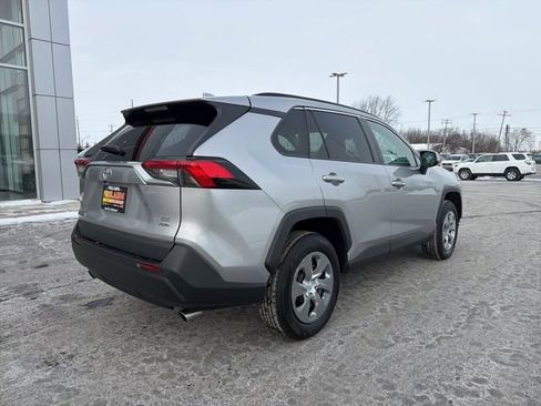 Certified 2019 Toyota RAV4 LE w/ All Weather Liner Package image 7