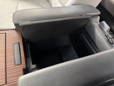 Certified 2021 Toyota Sienna LE image 31