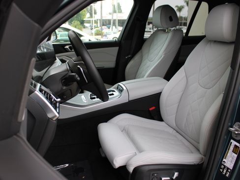 Used 2026 BMW X5 xDrive40i AWD/4WD image 15