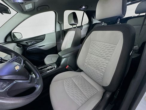 Used 2019 Chevrolet Equinox LT image 13