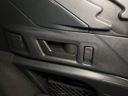 Certified 2025 Subaru Outback Premium image 60