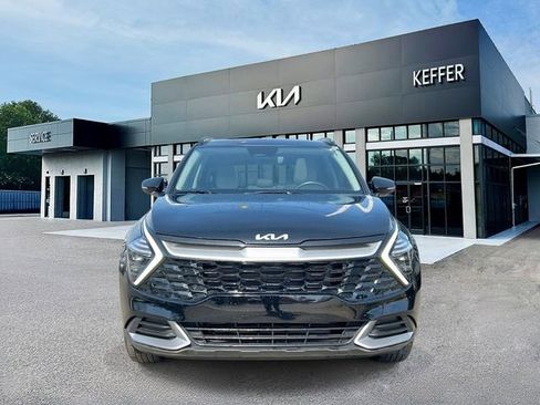 Certified 2025 Kia Sportage EX w/ Premium Package image 3