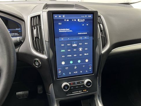 Certified 2024 Ford Edge Titanium w/ Equipment Group 301A AWD/4WD image 17