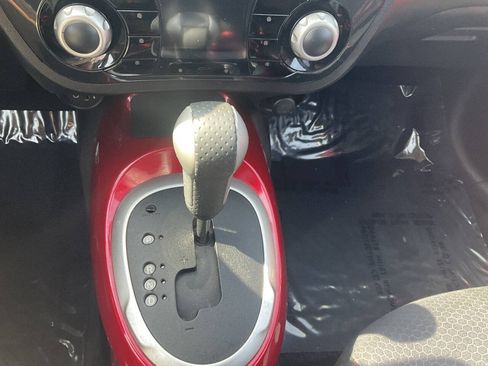 Used 2012 Nissan Juke SV w/ Sport Pkg FWD image 18
