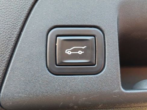 Used 2022 Buick Envision Preferred image 34