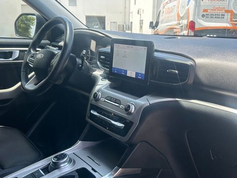 Certified 2022 Ford Explorer XLT w/ Equipment Group 202A image 26