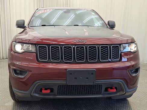 Used 2019 Jeep Grand Cherokee Trailhawk AWD/4WD image 9