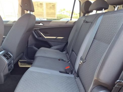 Used 2021 Volkswagen Tiguan S FWD image 10