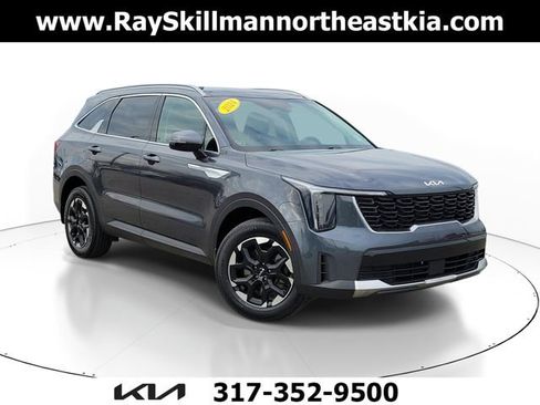 Used 2024 Kia Sorento S w/ Panoramic Sunroof Package image 1