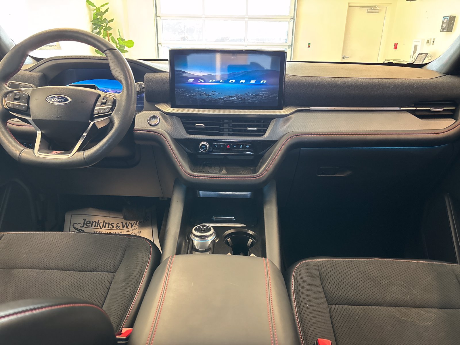 Certified 2025 Ford Explorer ST AWD/4WD image 8