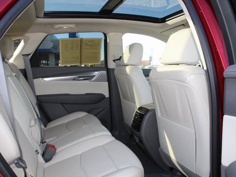 Used 2023 Cadillac XT5 Premium Luxury w/ Technology Package image 18