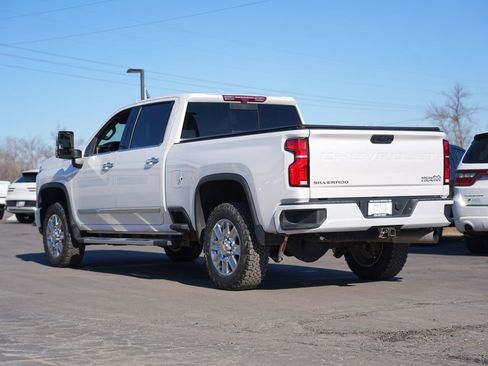 Used 2024 Chevrolet Silverado 3500 High Country w/ High Country Premium Package image 5