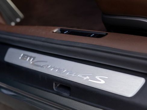 Used 2020 Porsche 911 Carrera 4S w/ Sport Package image 12