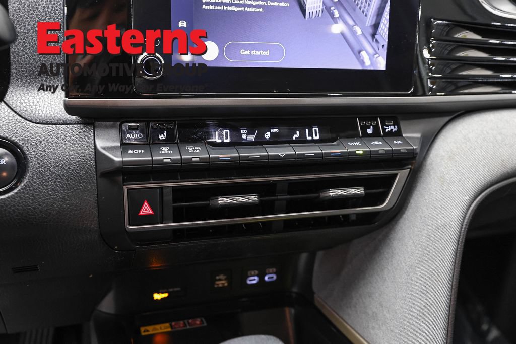 Used 2025 Toyota Camry LE w/ Convenience Package FWD image 21