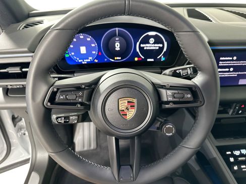 Certified 2025 Porsche Macan 4 Electric image 20