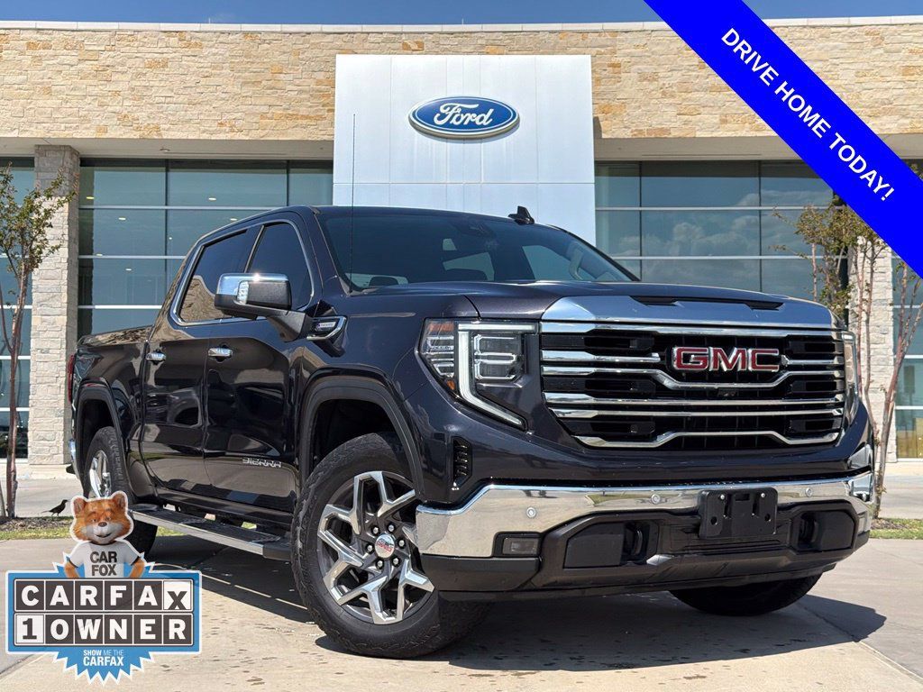 Used 2024 GMC Sierra 1500 SLT AWD/4WD image 1