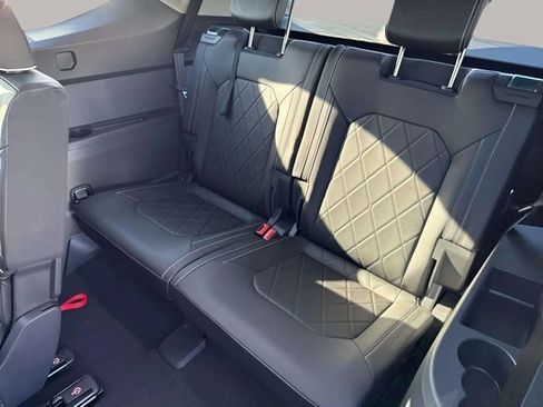New 2025 Volkswagen Atlas SEL Premium R-Line image 9