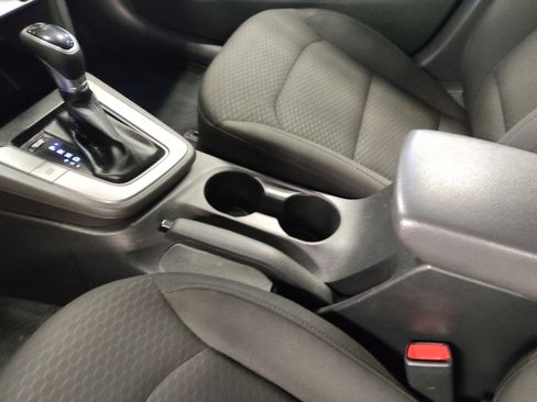 Used 2019 Hyundai Elantra SE w/ Cargo Package FWD image 26