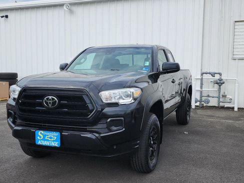 Used 2021 Toyota Tacoma SR w/ SX Package AWD/4WD image 1