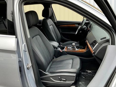 Used 2023 Audi Q5 2.0T Premium image 29