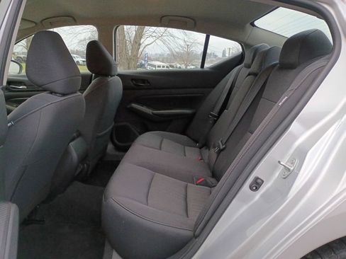 Used 2024 Nissan Altima 2.5 SV image 23