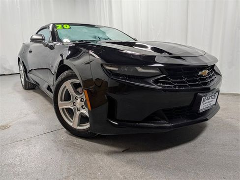 Used 2020 Chevrolet Camaro LT image 2