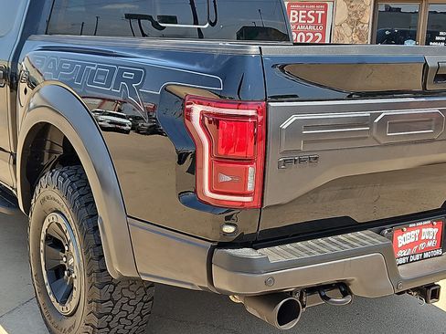 Used 2017 Ford F150 Raptor w/ Equipment Group 801A Mid AWD/4WD image 7